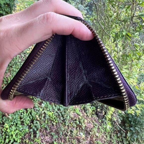 COACH Purple Leather Wallet with Gold Hardware AUTHENTIC - Picture 9 of 12